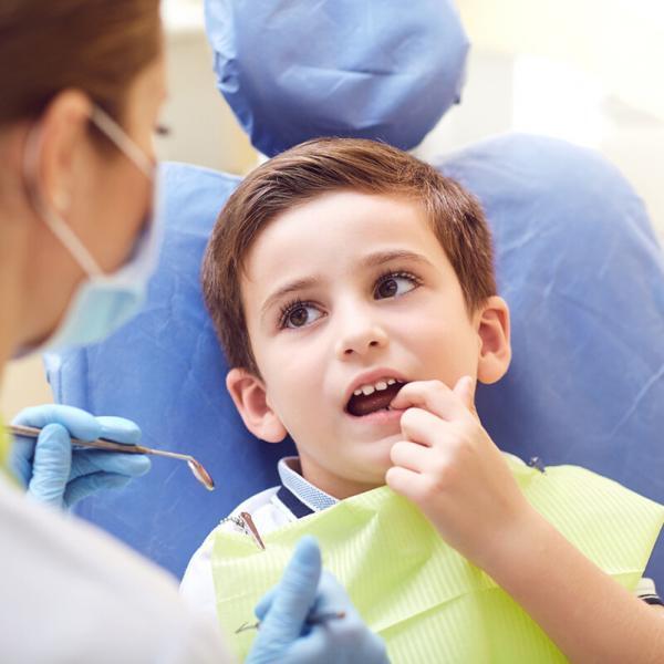 child-with-cavities